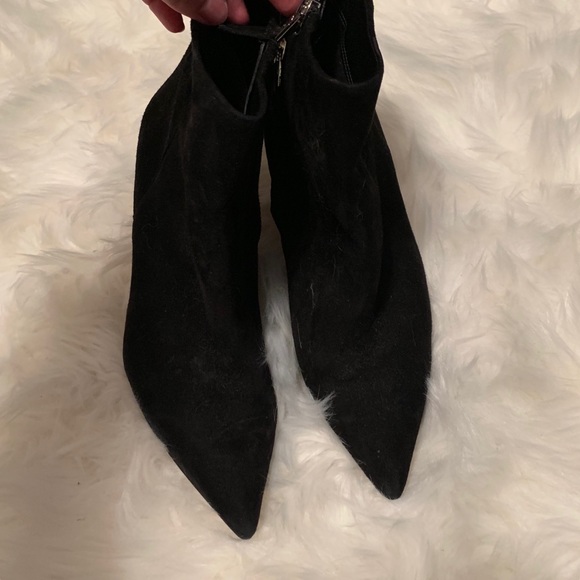 Sam Edelman black suede heeled ankle booties - Picture 4 of 5